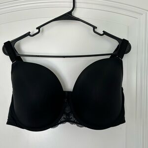 Torrid Everyday Black T-Shirt Bra with Lace Accent. Size 42DD